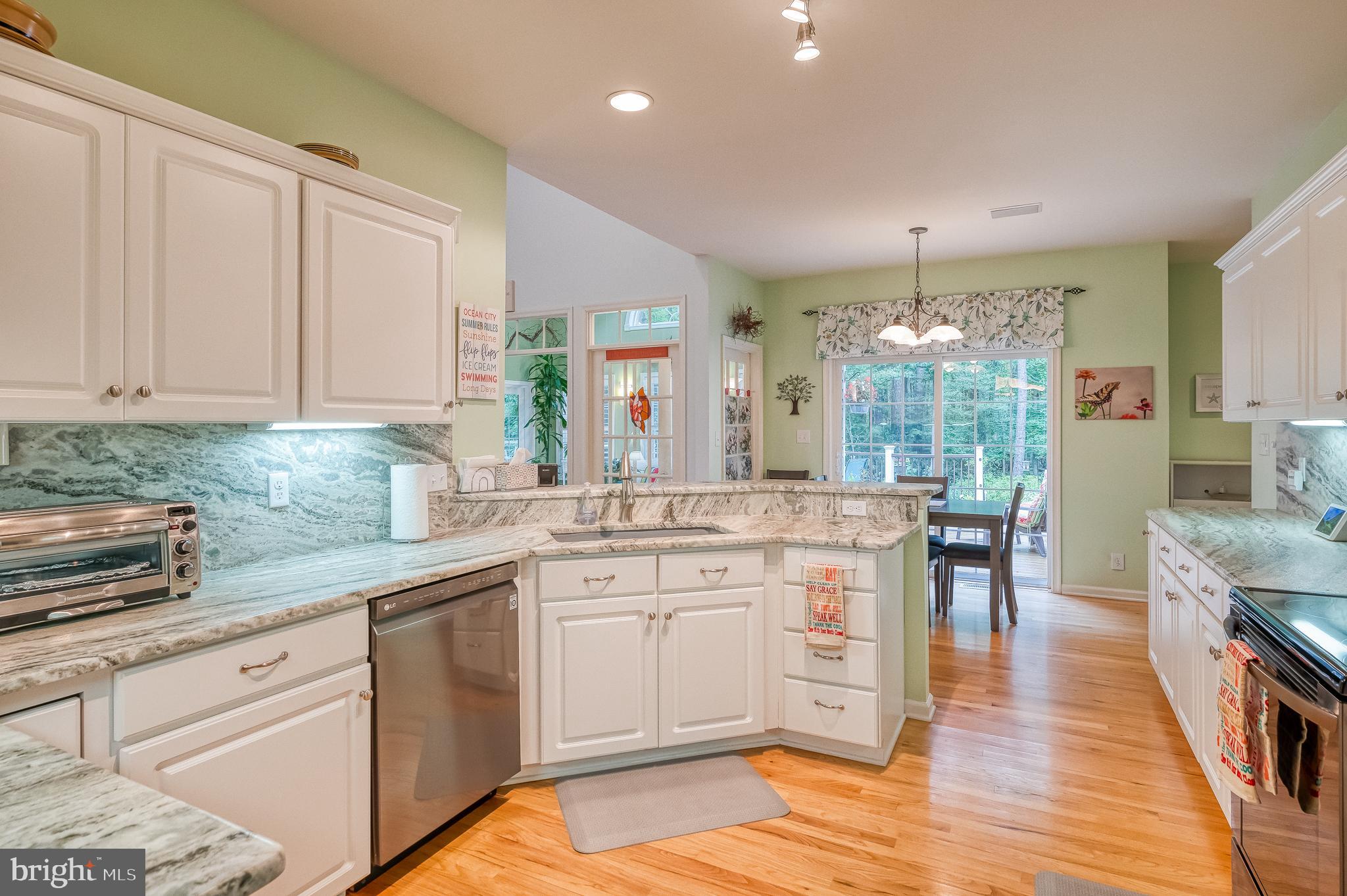 210 Charleston Road Ocean Pines, MD 21811 - Photo 29 of 83 Leathered Granite countertops
