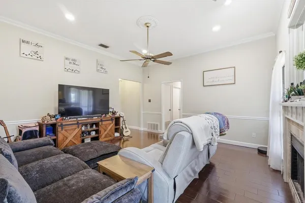 $250,000 | 324 Bowie Street, Forney, TX 75126