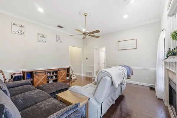 $250,000 | 324 Bowie Street, Forney, TX 75126