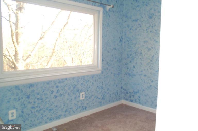 7115 Itte Lane Springfield, VA 22150 - Photo 7 of 8 Bedroom #2