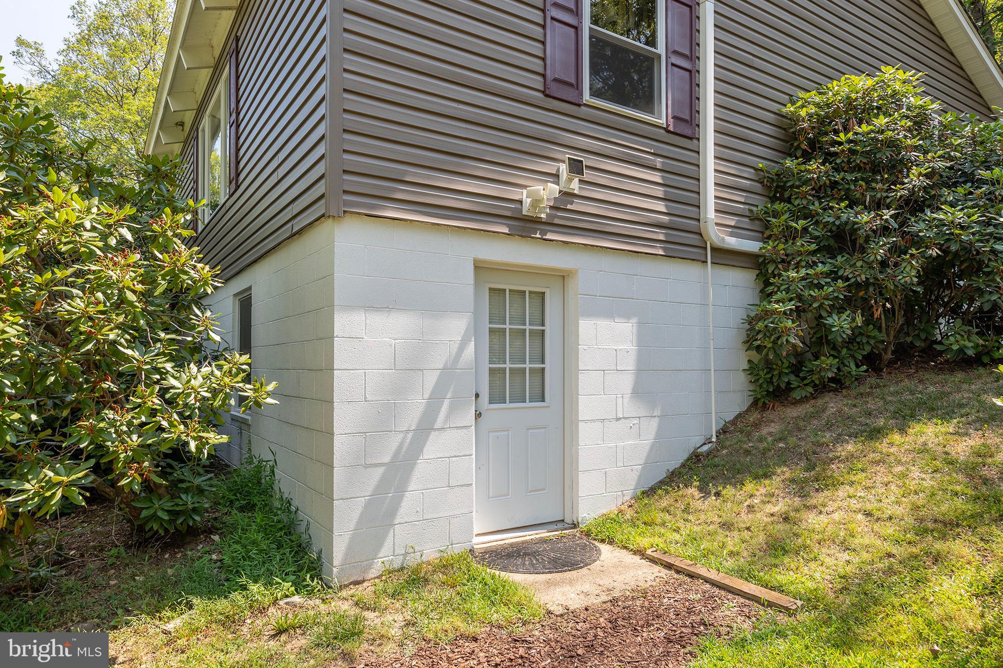 170 Frye Path Road Gore, VA 22637 - Photo 4 of 50 a backyard of a house