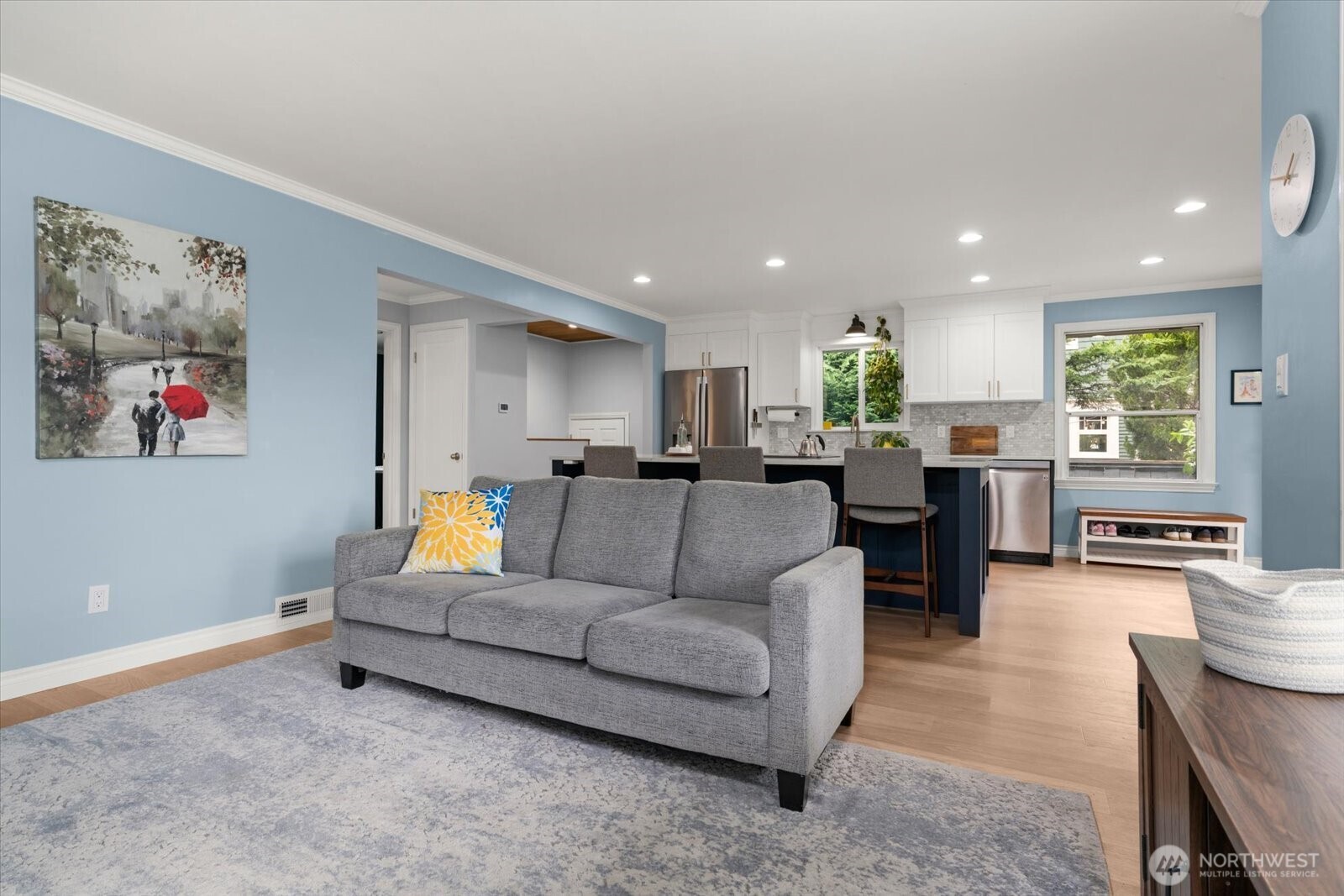 2129 42nd Avenue Southwest Seattle, WA 98116 - Photo 3 of 40