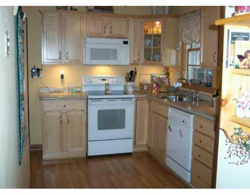 354 Rockfield Road Pittsburgh, PA 15243 - Photo 3 of 8 Kitchen.