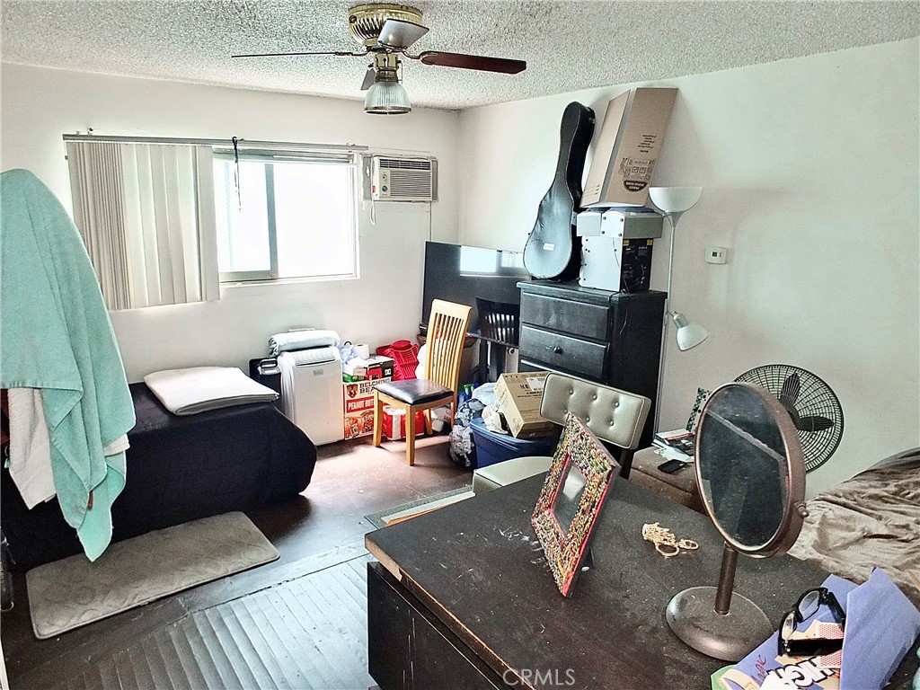 836 Atlantic Avenue Long Beach, CA 90813 - Photo 12 of 27 a living room with furniture