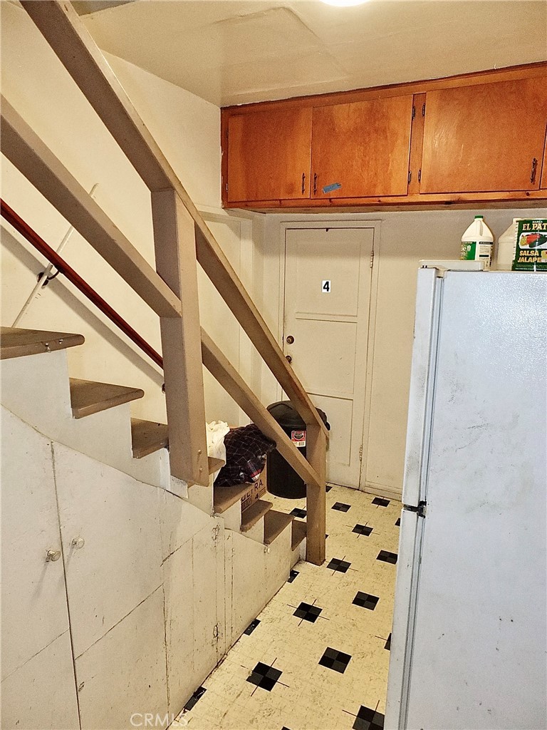 836 Atlantic Avenue Long Beach, CA 90813 - Photo 19 of 27 a view of entryway