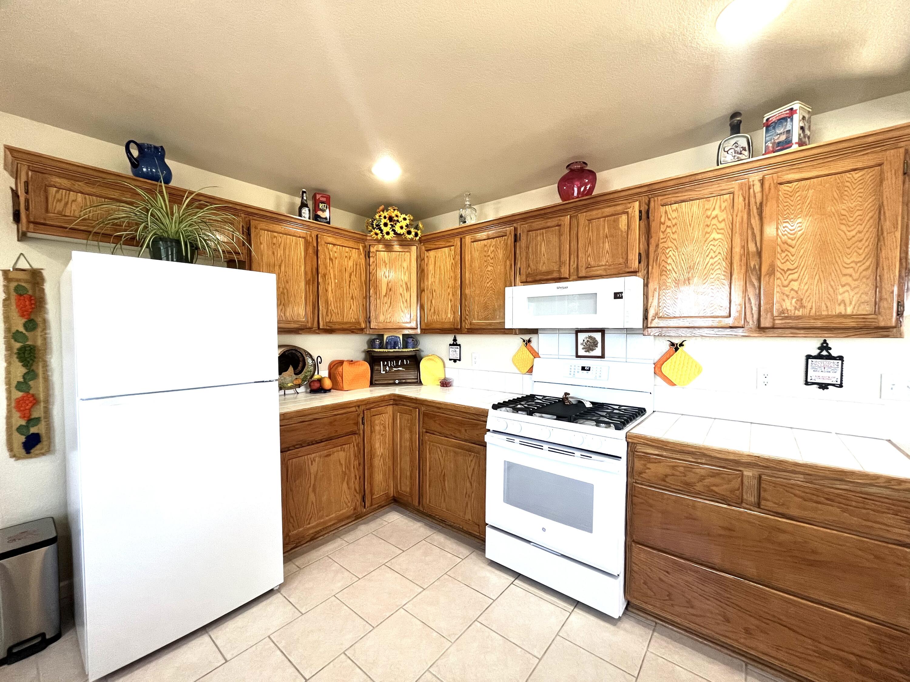 5964 Springcrest Way Klamath Falls, OR 97603 - Photo 5 of 22 1713FC02-94DC-4CE4-A133-9E2E95FA833F