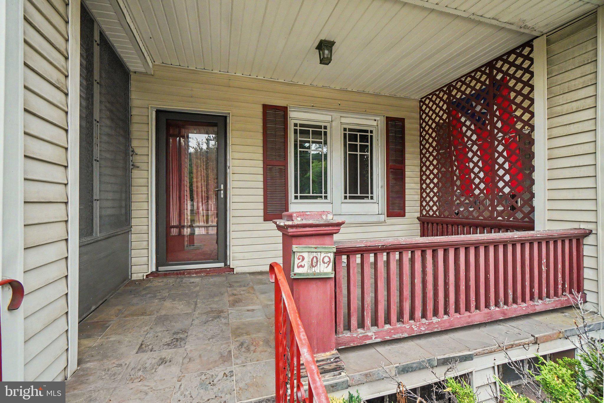 209 Main Street Lykens, PA 17048 - Photo 2 of 27