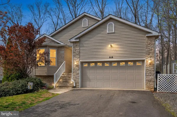 $559,900 | 315 Westover Parkway, Locust Grove, VA 22508