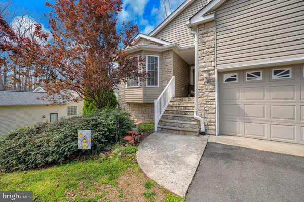 $559,900 | 315 Westover Parkway, Locust Grove, VA 22508