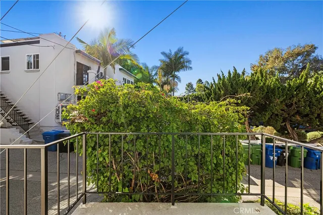 $999,900 | 7862 West Manchester Avenue, Playa del Rey, CA 90293