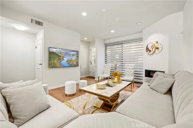 $999,900 | 7862 West Manchester Avenue, Playa del Rey, CA 90293