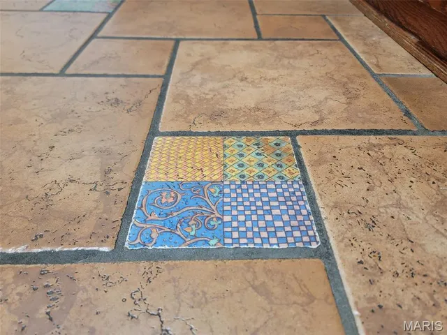 $569,000 | 1601 Highway 72, Rolla, MO 65401