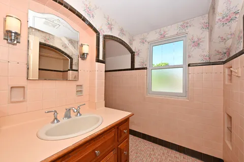 $549,000 | 4471 North Ardmore Avenue, Shorewood, WI 53211