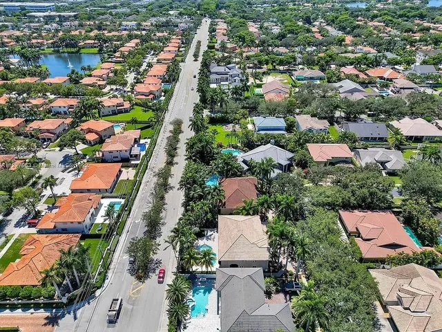 $13,000 | 15945 Northwest 82nd Court, Miami Lakes, FL 33016