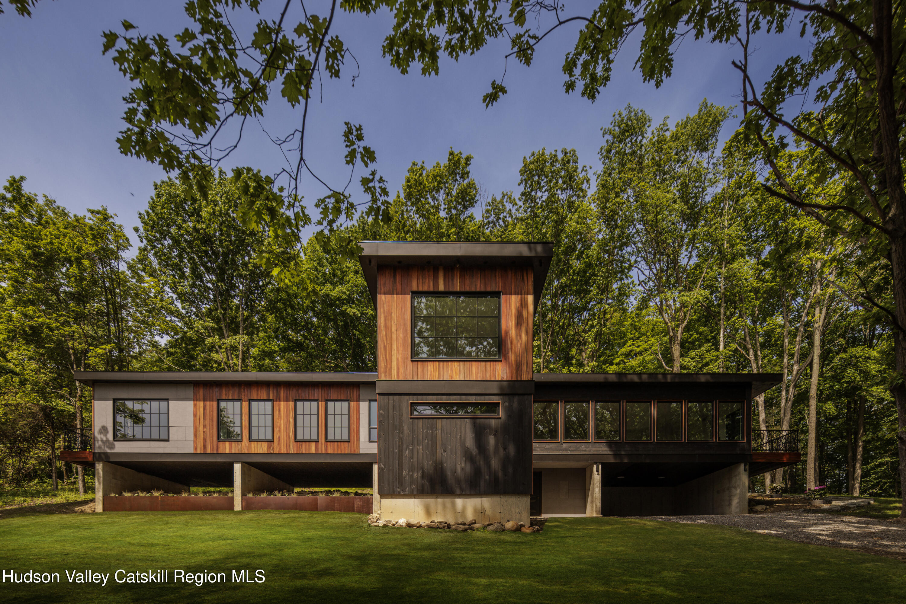 490 Old Rte 82 Elizaville, NY 12523 - Photo 22 of 26 01-Alon-Koppel-Photography-IMG_8598