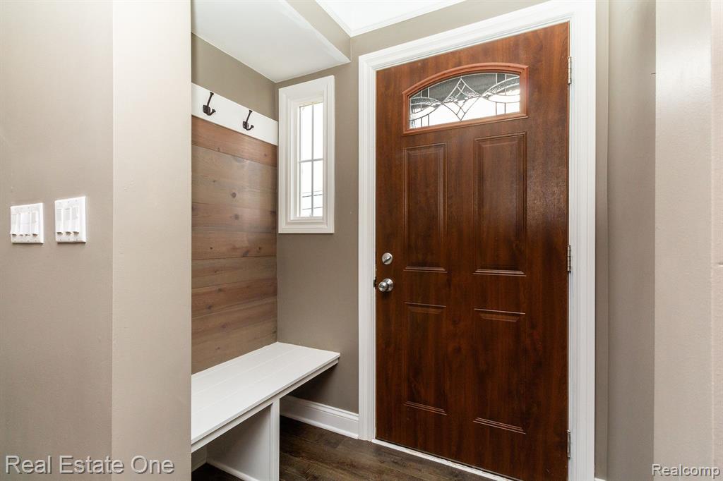 33625 Mulvey Road Fraser, MI 48026 - Photo 5 of 54 Gallery Image 5