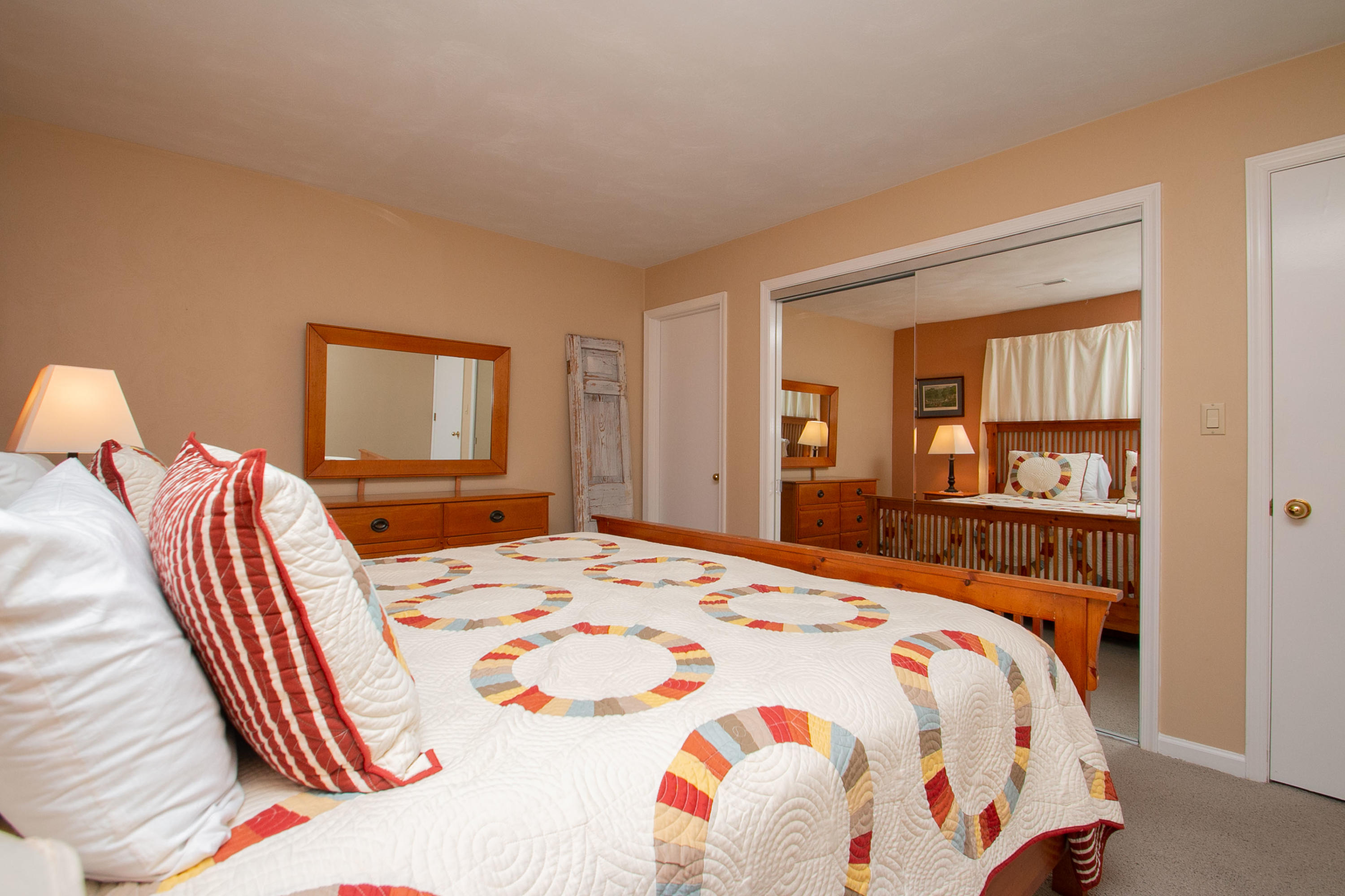 850 Gangplank Road, Unit 314 Moneta, VA 24121 - Photo 16 of 32 img_5430