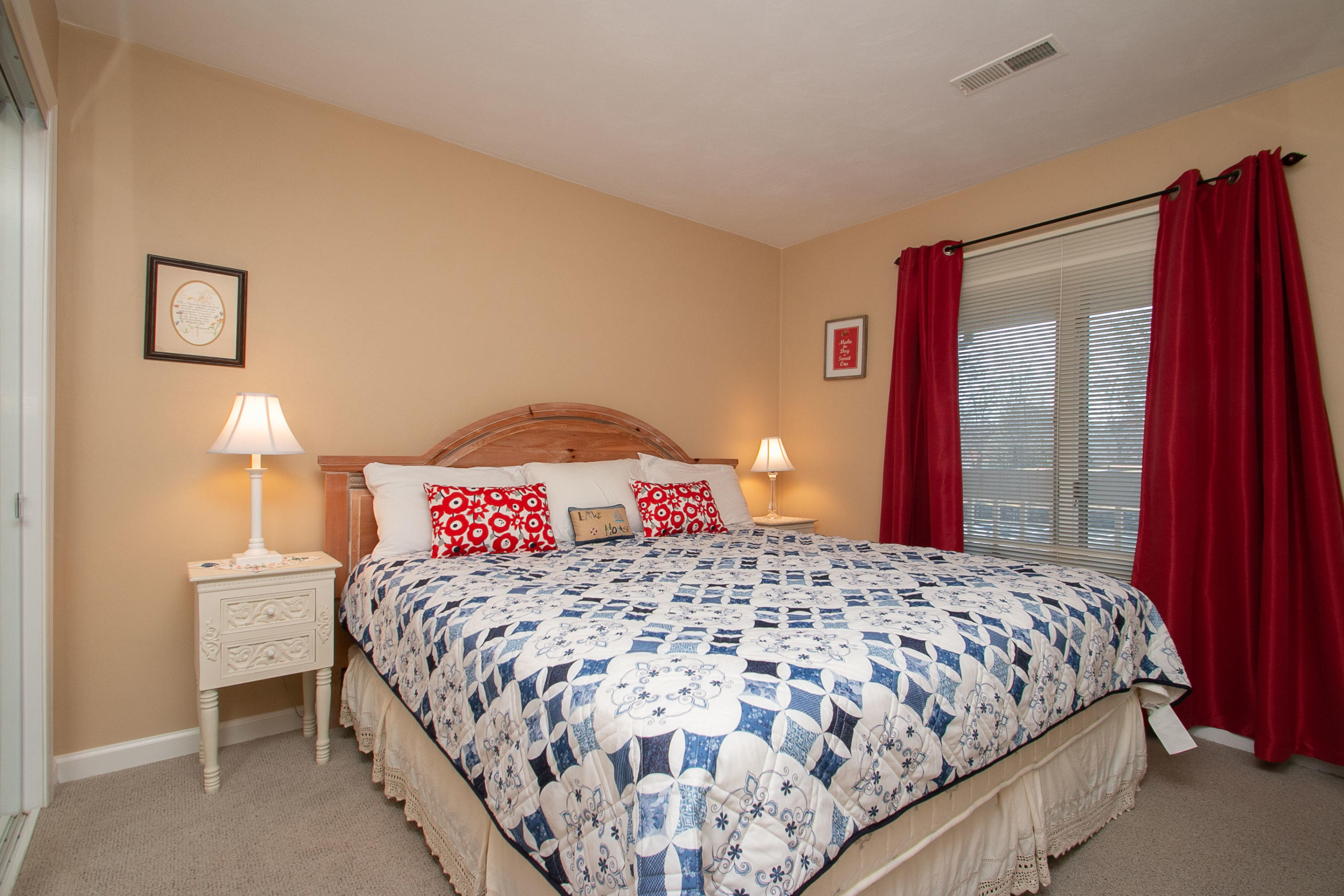 850 Gangplank Road, Unit 314 Moneta, VA 24121 - Photo 18 of 32 img_5435