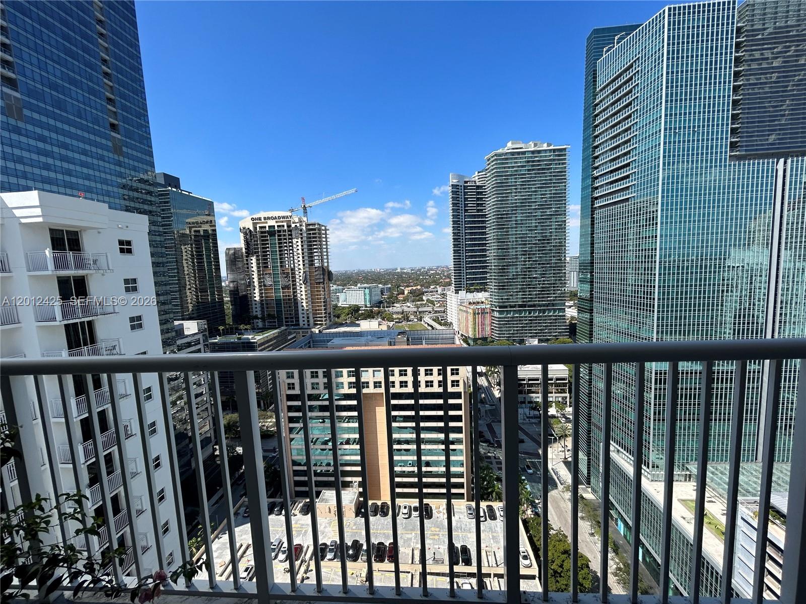 170 Southeast 14th Street, Unit 2906 Miami, FL 33131 - Photo 25 of 33