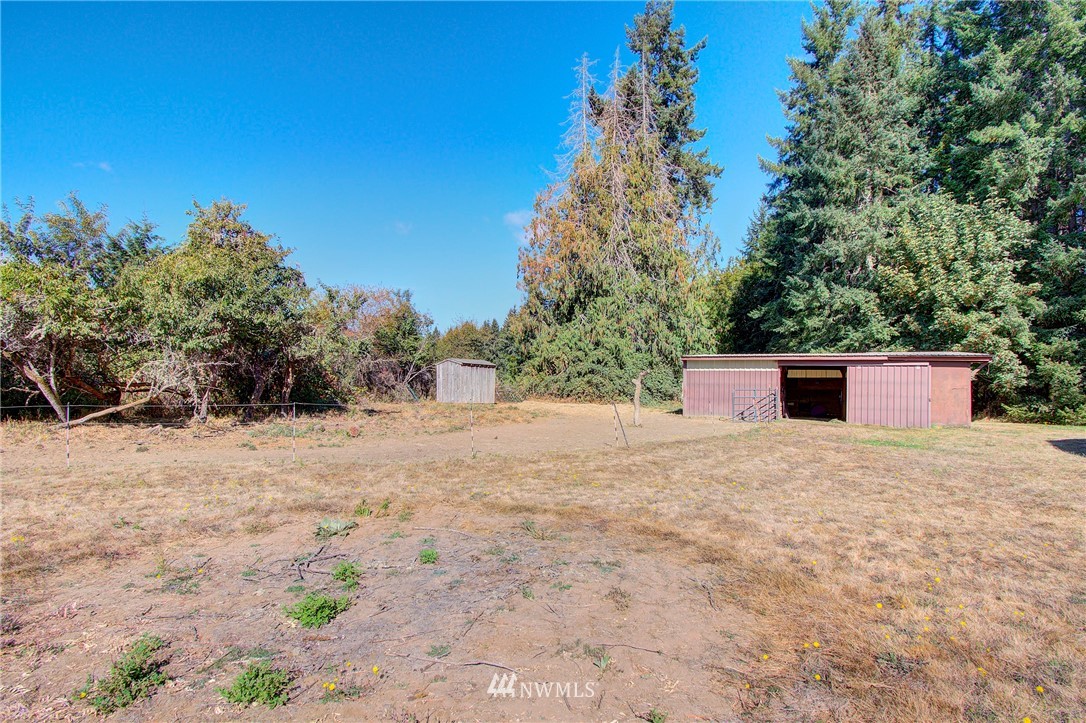 595 Nevil Road Winlock, WA 98596 - Photo 33 of 34 a view of a outdoor space with a house