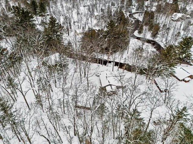 $435,000 | 9629 North Kings Point, Irons, MI 49644