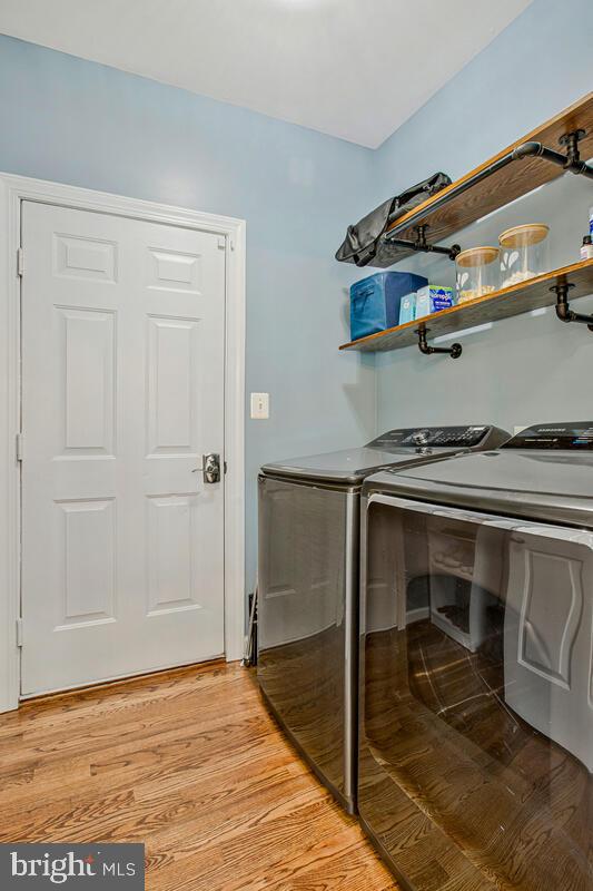 3421 Swallowtail Court Edgewater, MD 21037 - Photo 29 of 79 Main level laundry room