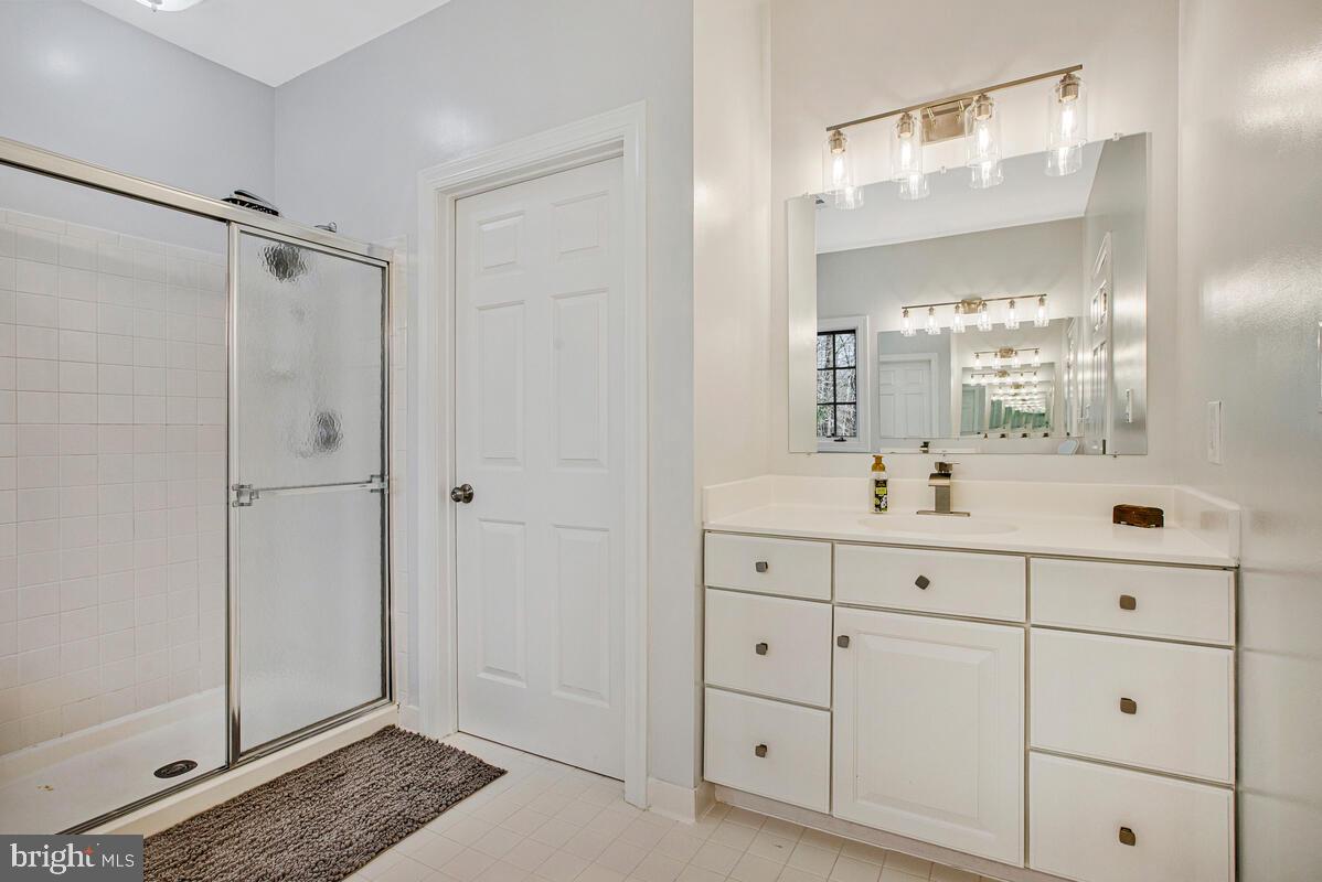 3421 Swallowtail Court Edgewater, MD 21037 - Photo 37 of 79 His and Hers Separate Sinks