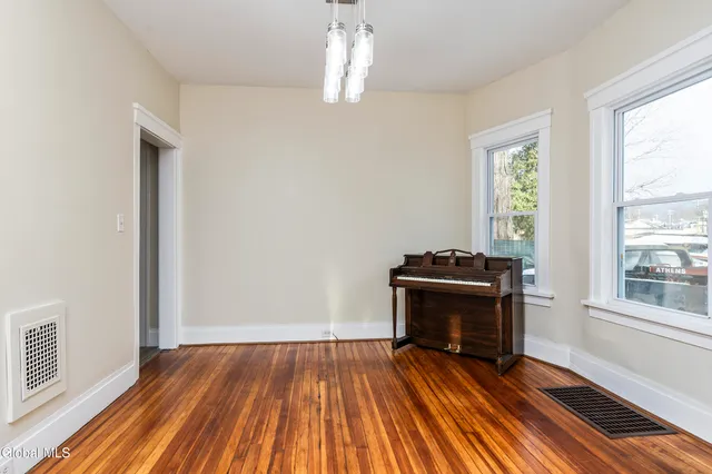 $269,900 | 3 Mapleridge Avenue, Albany, NY 12209