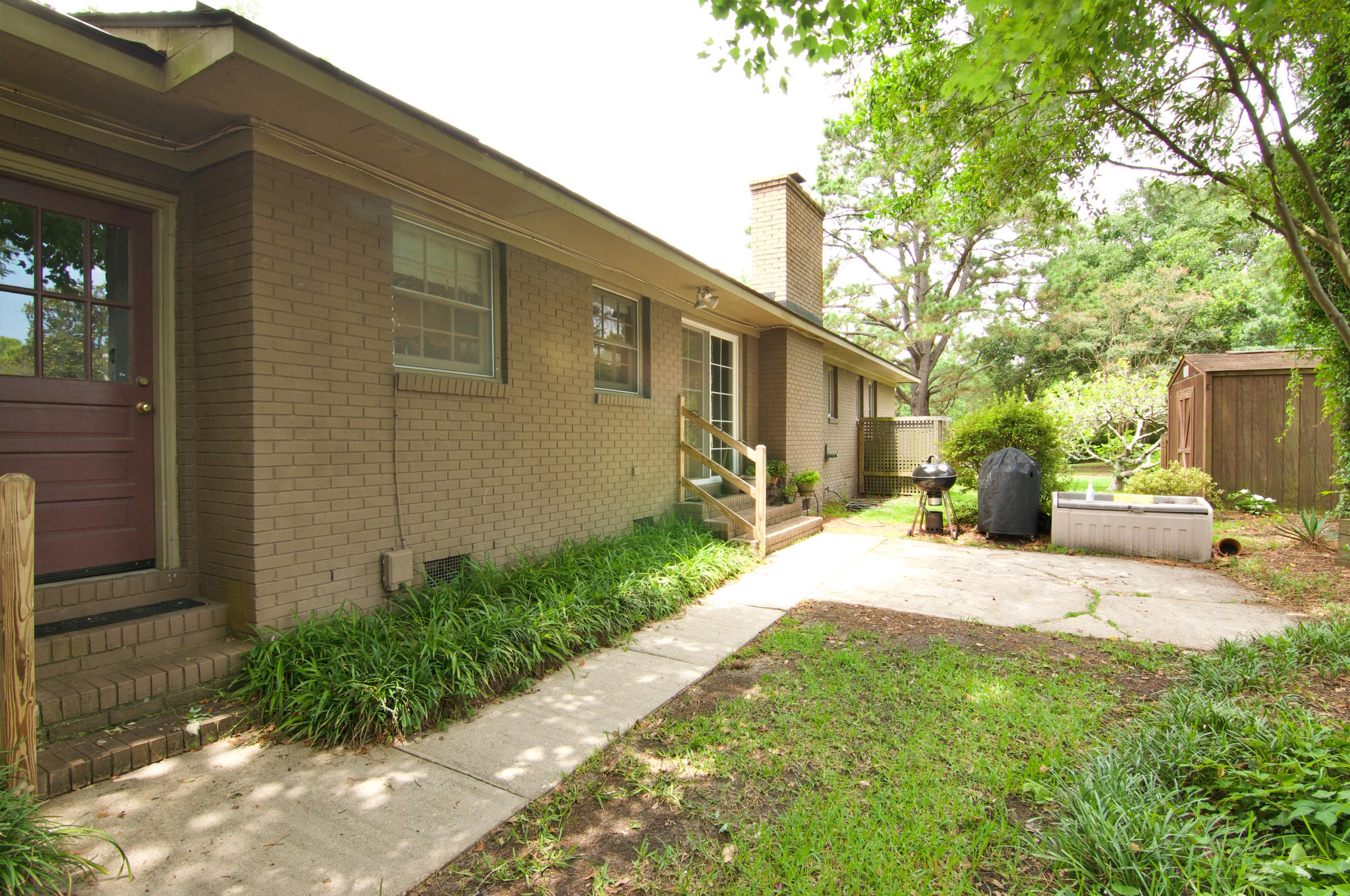 1104 Harbor View Road Charleston, SC 29412 - Photo 26 of 31 51