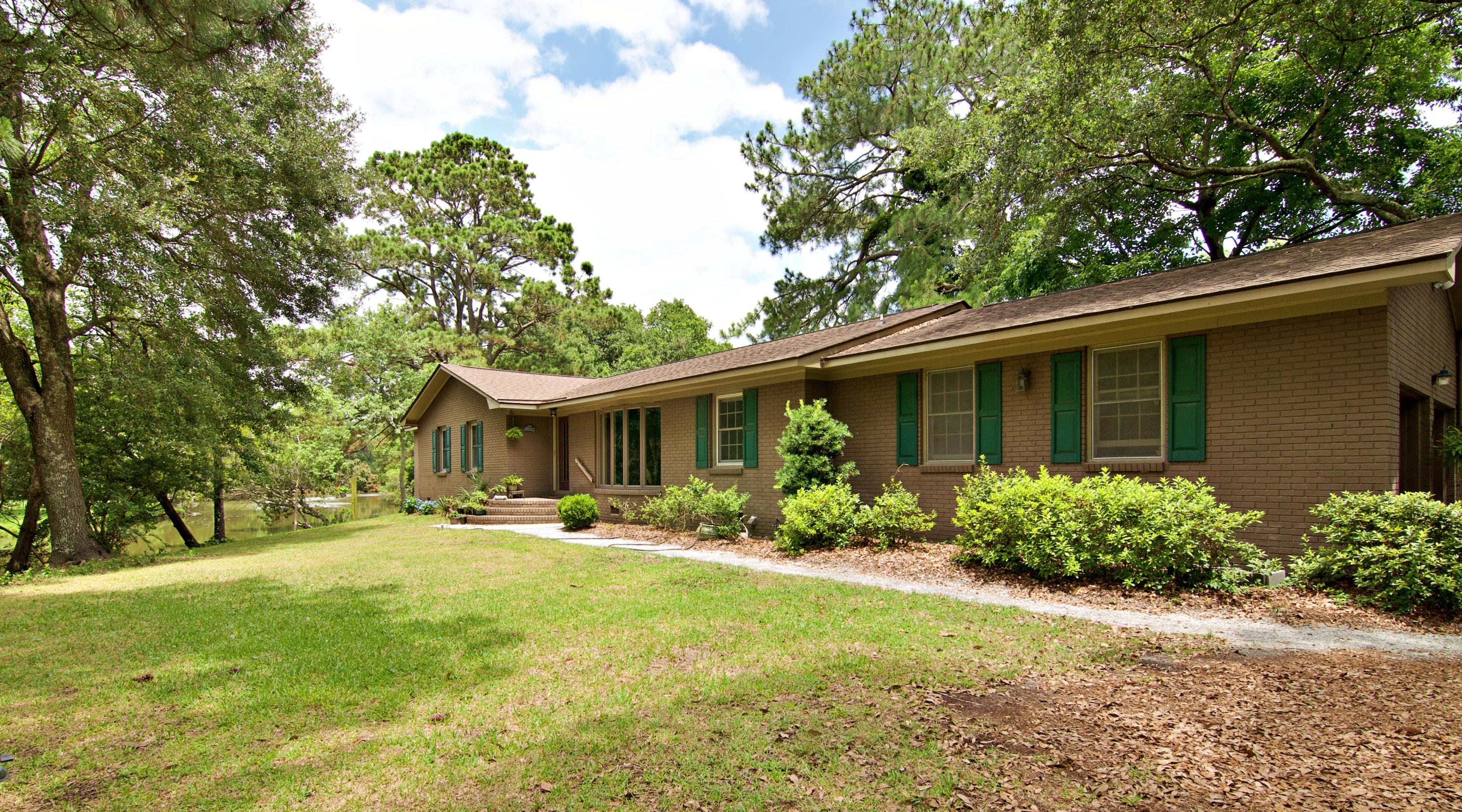 1104 Harbor View Road Charleston, SC 29412 - Photo 4 of 31 4