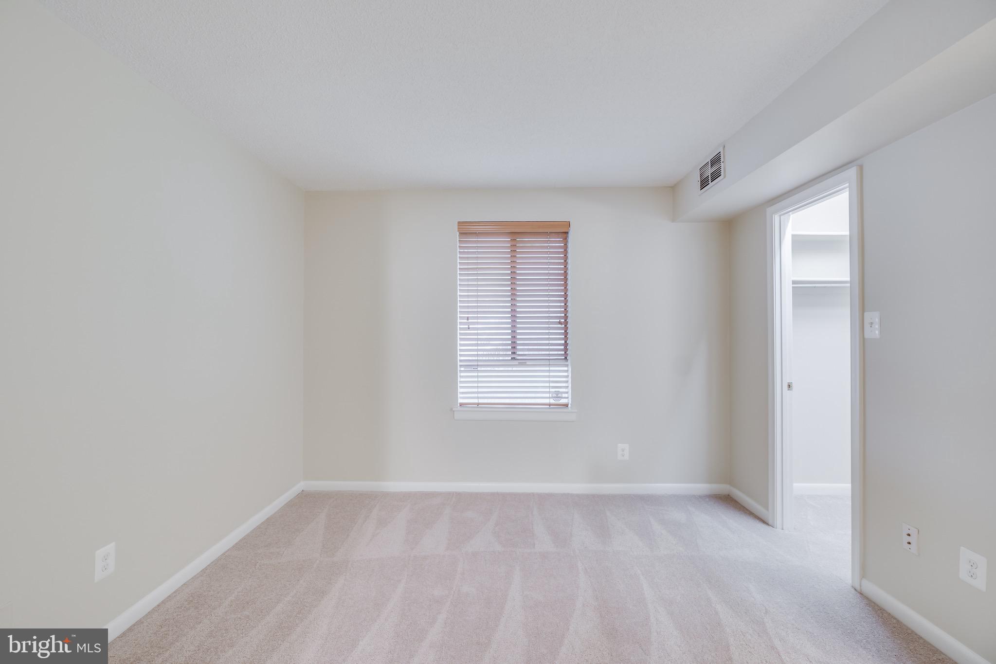 11621 Stoneview Square, Unit 1B Reston, VA 20191 - Photo 19 of 31 Gallery Image 19
