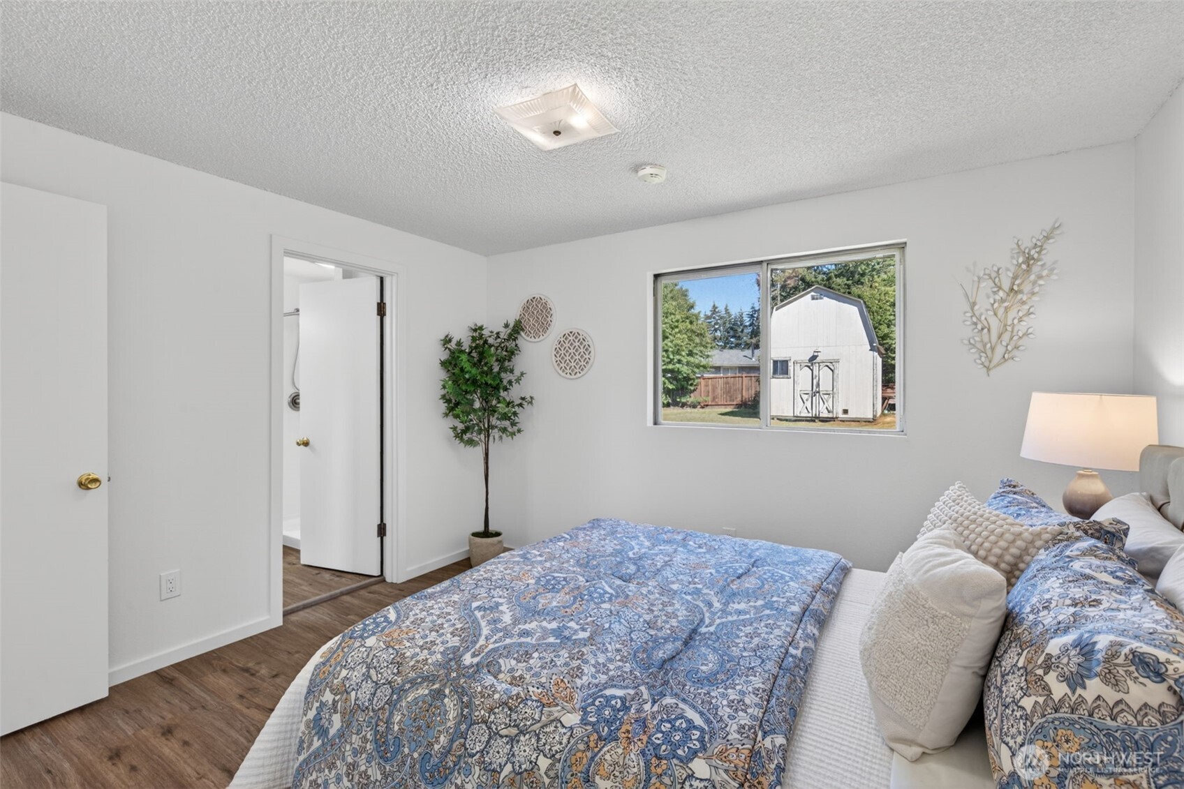 19209 Grannis Road Bothell, WA 98012 - Photo 14 of 26