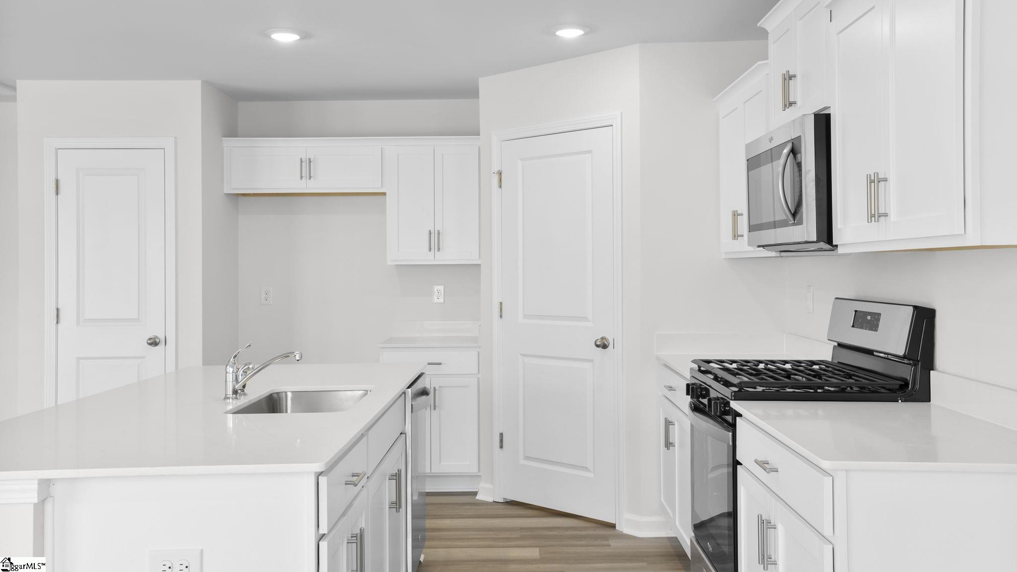 123 Bobbin Road Greenville, SC 29611 - Photo 7 of 36