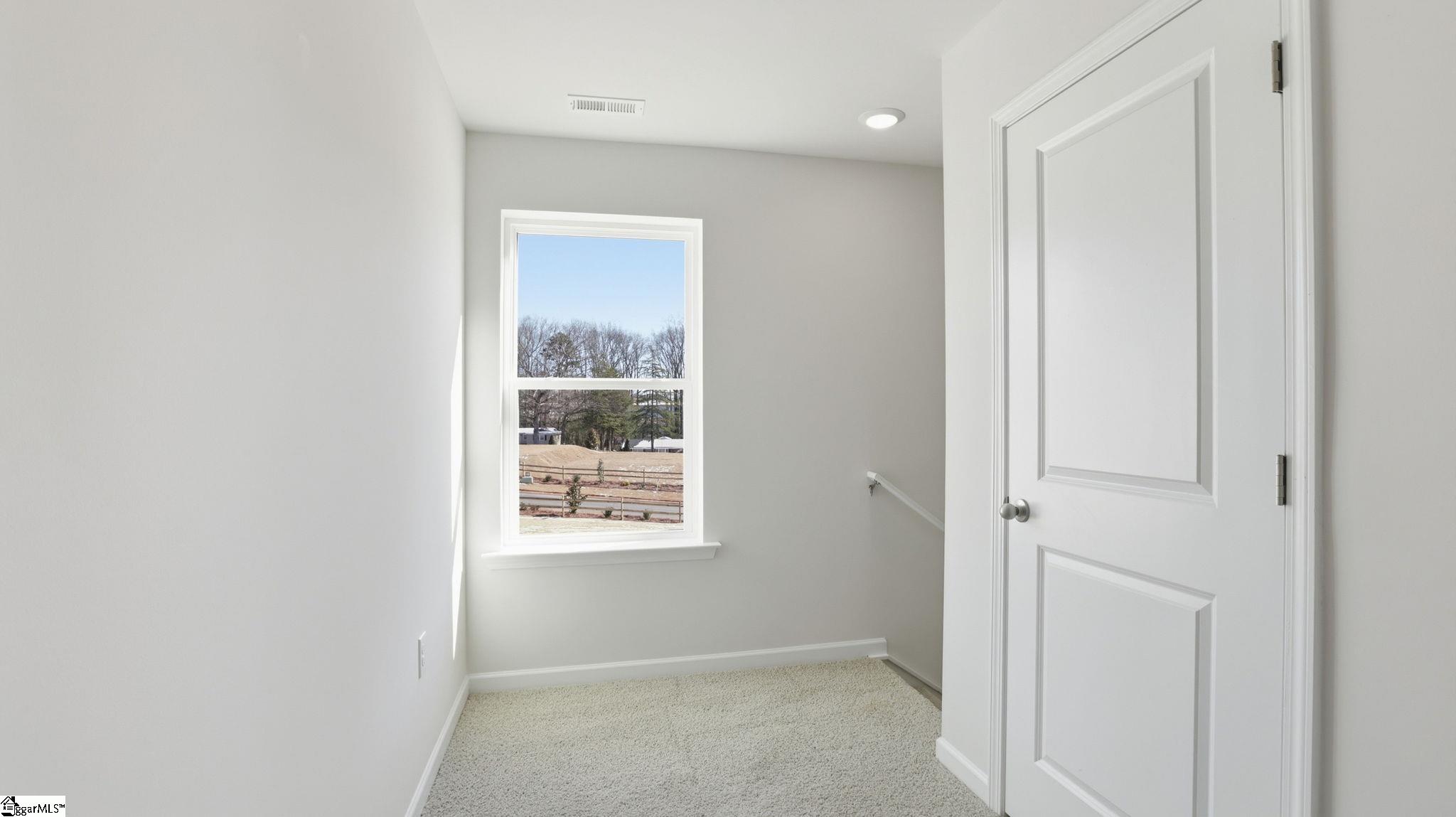 123 Bobbin Road Greenville, SC 29611 - Photo 9 of 36