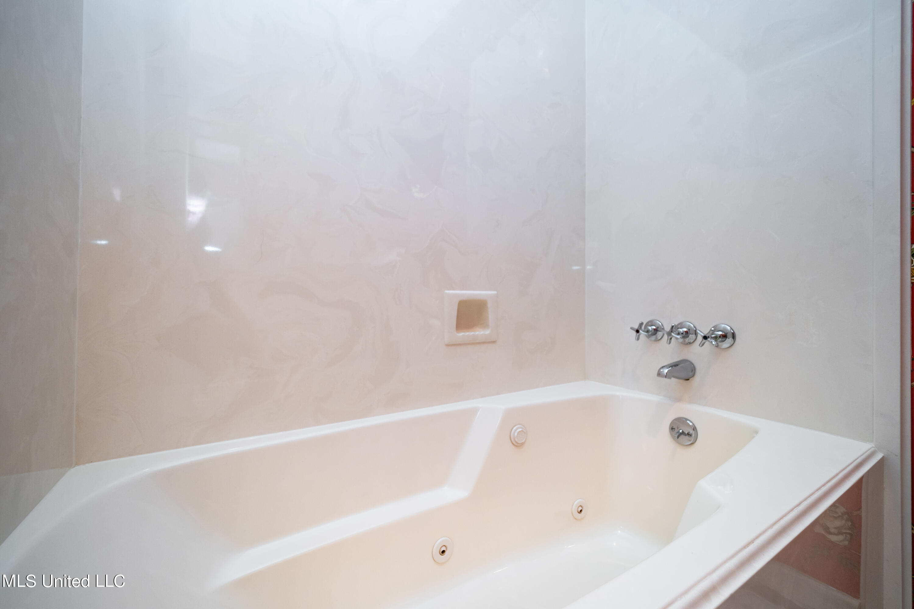 1200 Meadowbrook Road, Unit 36 Jackson, MS 39206 - Photo 34 of 51 PB100033