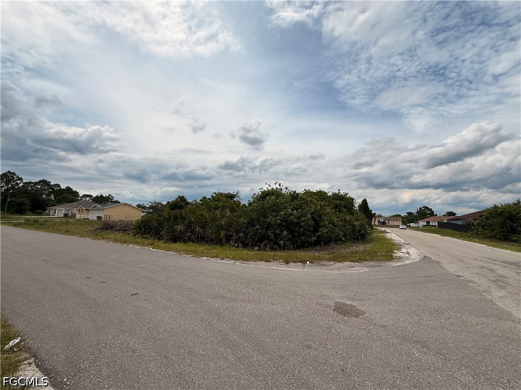 2700 9th Street Southwest Lehigh Acres, FL 33976 - Photo 2 of 2 a view of a field with ocean view
