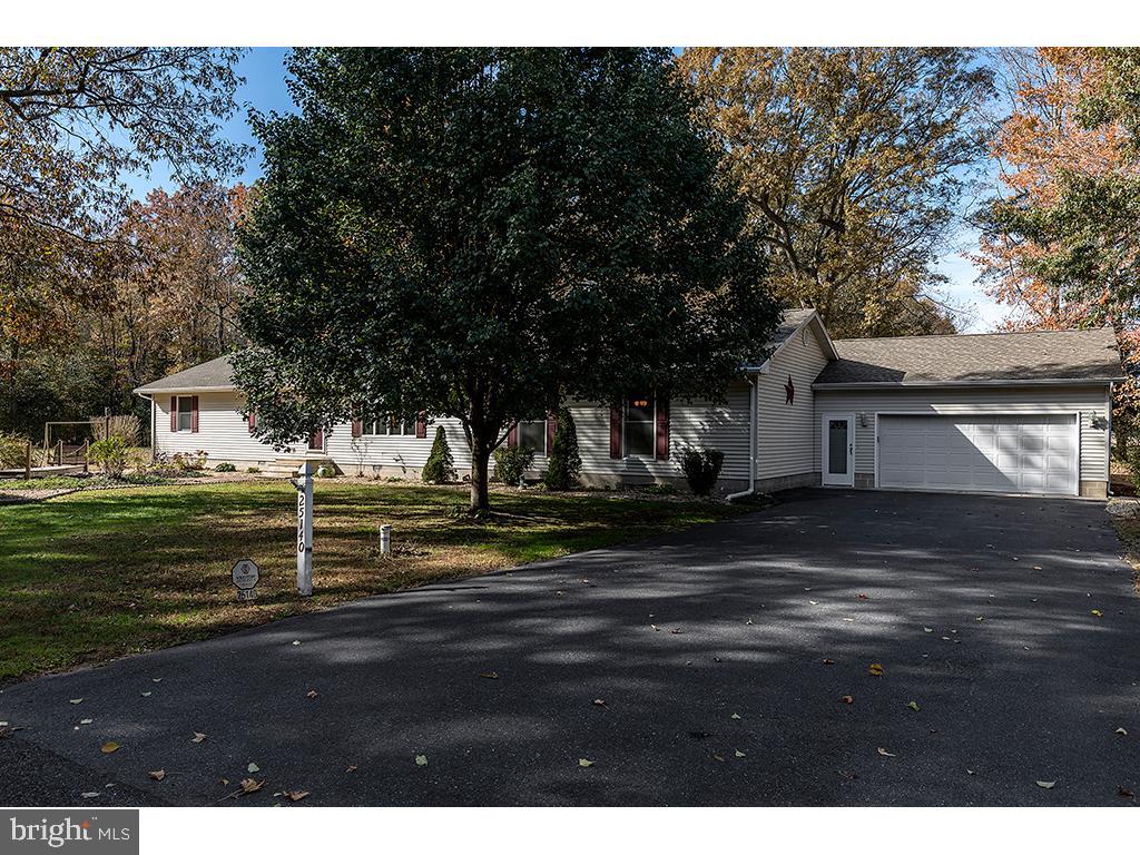 25140 Mary Road Georgetown, DE 19947 - Photo 16 of 45 Huge Driveway Great to Park a Boat or RV