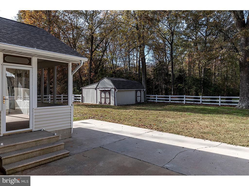 25140 Mary Road Georgetown, DE 19947 - Photo 3 of 45 Great Backyard Entertaining Spaces