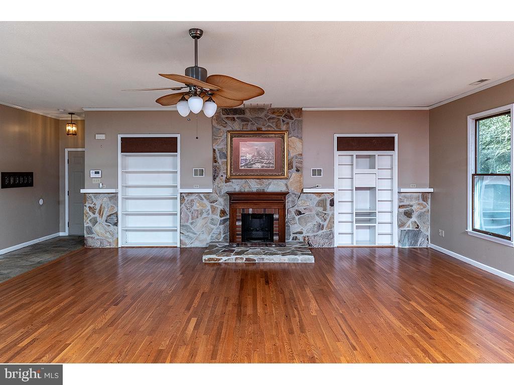 25140 Mary Road Georgetown, DE 19947 - Photo 22 of 45 Large Great Room for Entertaining