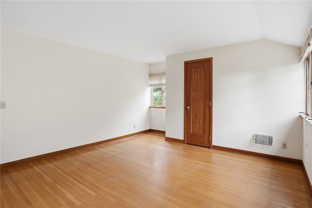 125 Summit Drive Rochester, NY 14620 - Photo 32 of 50