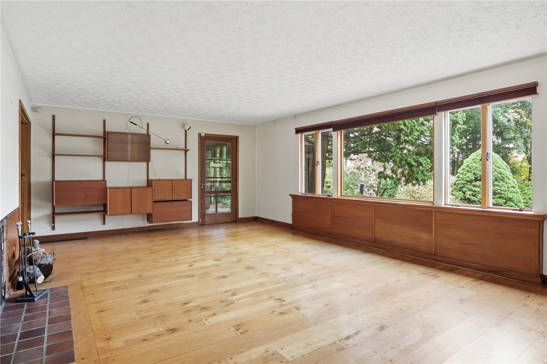 125 Summit Drive Rochester, NY 14620 - Photo 8 of 50