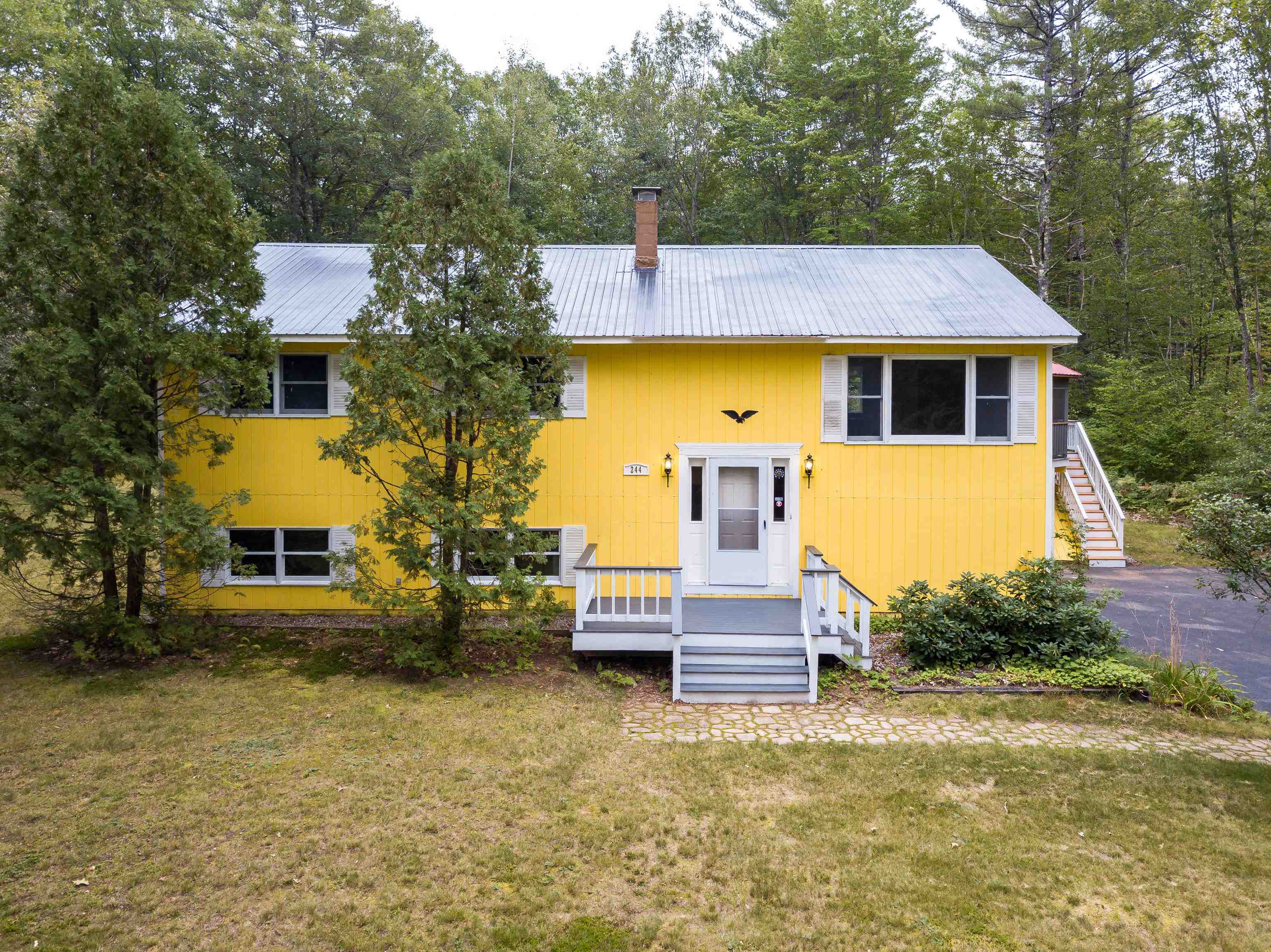244 Old Goshen Road Conway, NH 03813 - Photo 3 of 30 Gallery Image 3