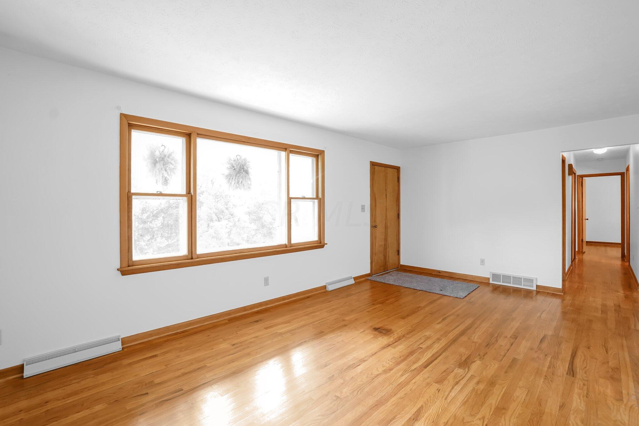 2105 Stringtown Road Northeast Lancaster, OH 43130 - Photo 21 of 45 Living room has big picture window