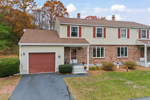 $369,000 | 9 Crane Crossing Road, Unit 61, Plaistow, NH 03865