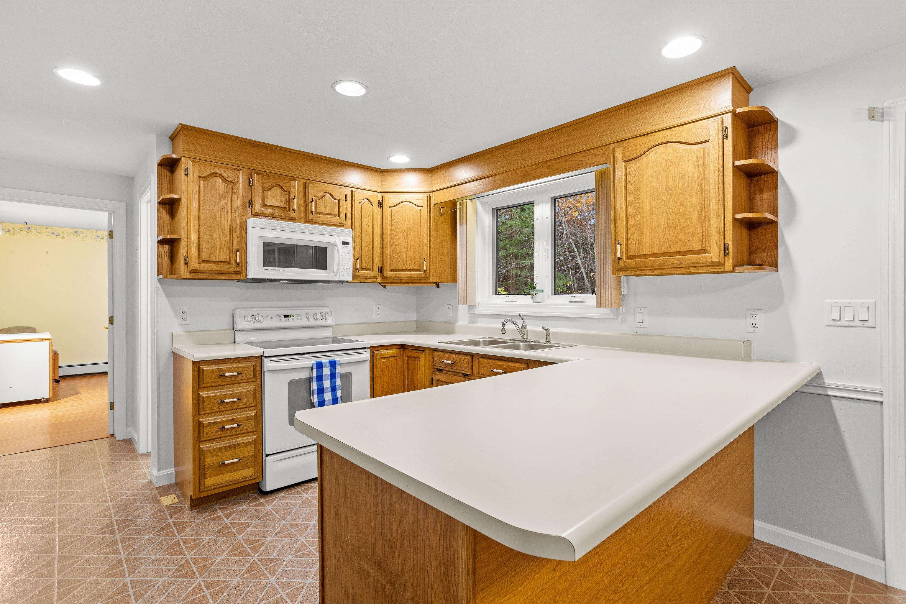 9 Crane Crossing Road, Unit 61 Plaistow, NH 03865 - Photo 16 of 35