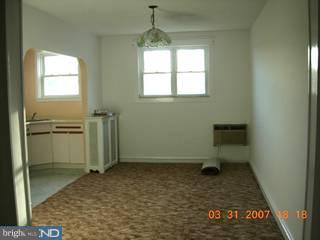 224 Kent Road Upper Darby, PA 19082 - Photo 4 of 6