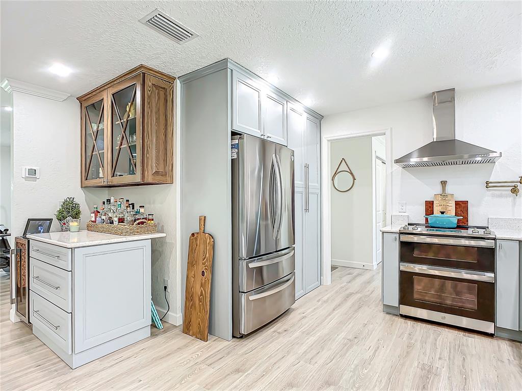 544 Stone Island Road Deltona, FL 32725 - Photo 12 of 66 kitchen