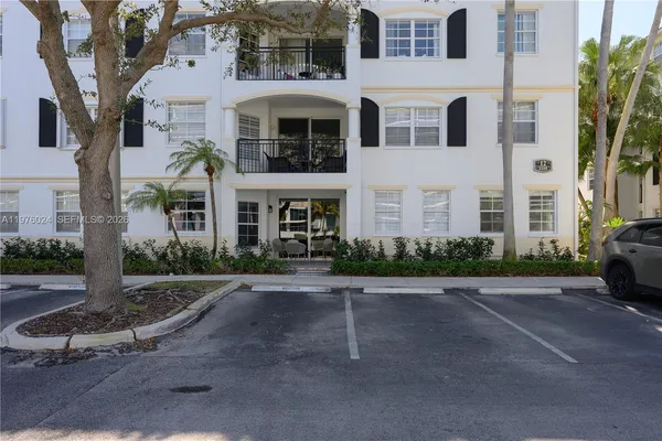 $5,650 | 3255 Northeast 184th Street, Unit 12101, Aventura, FL 33160