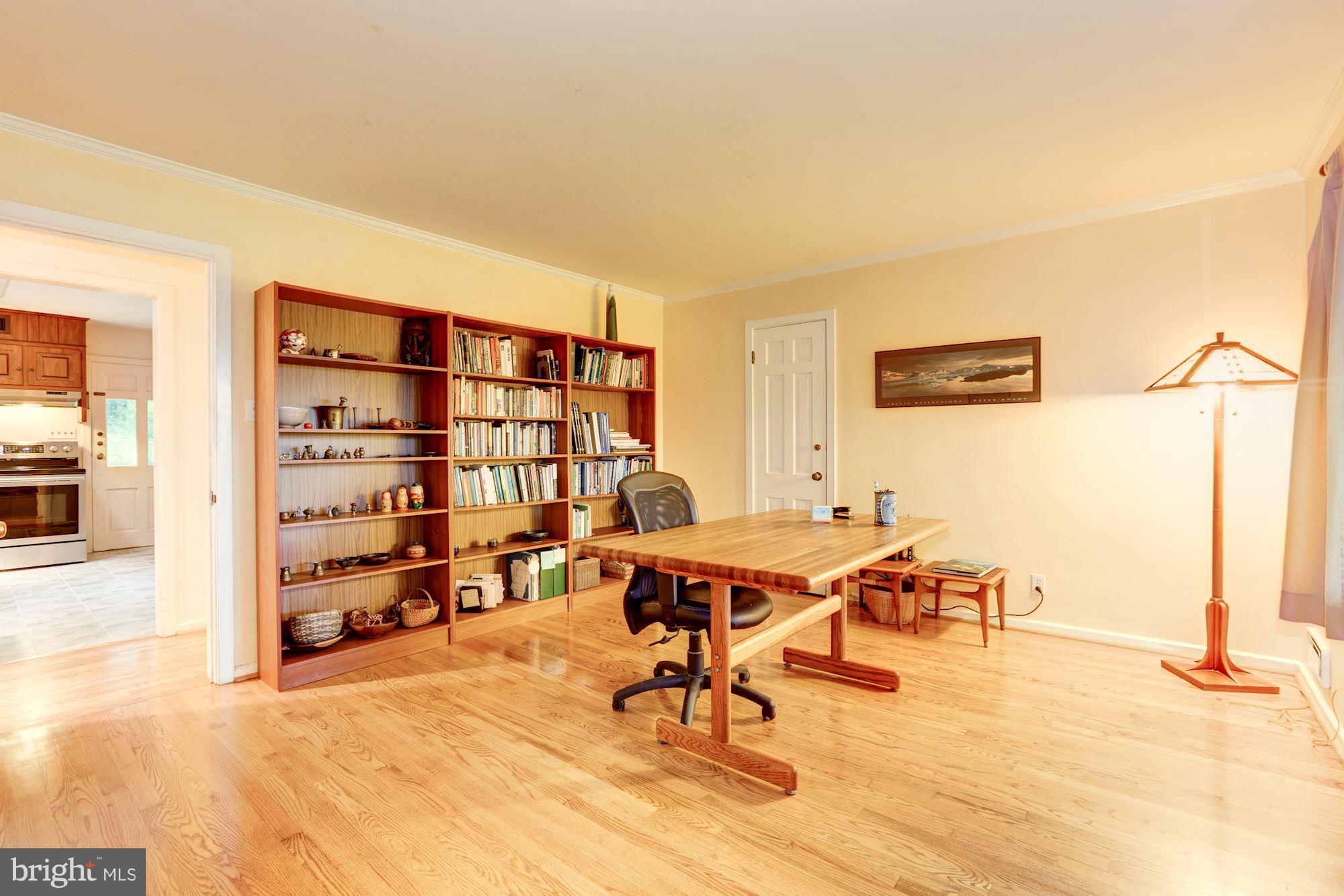 21210 Peach Tree Road Dickerson, MD 20842 - Photo 20 of 30 Office/ third bedroom