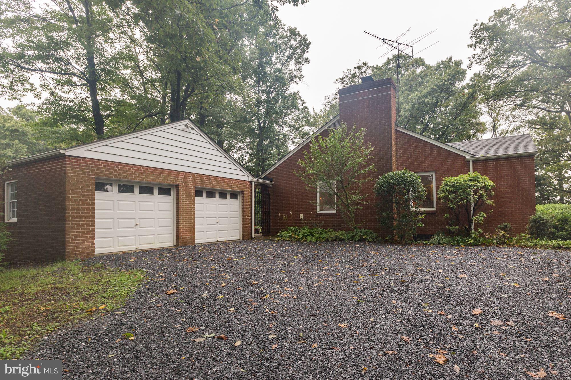 21210 Peach Tree Road Dickerson, MD 20842 - Photo 25 of 30 Large 4 car garage